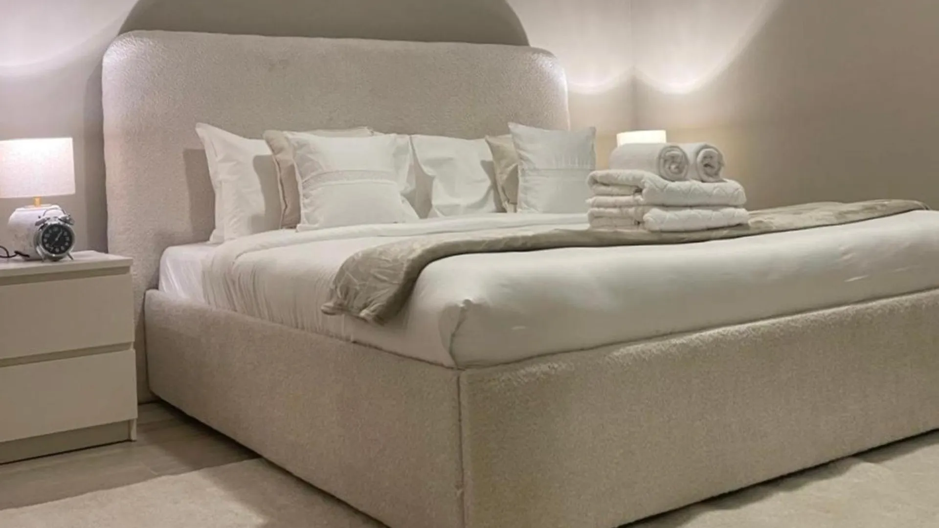 Maison Privee - Modern Hideaway With Canal Views On Yas Island Абу-Даби
