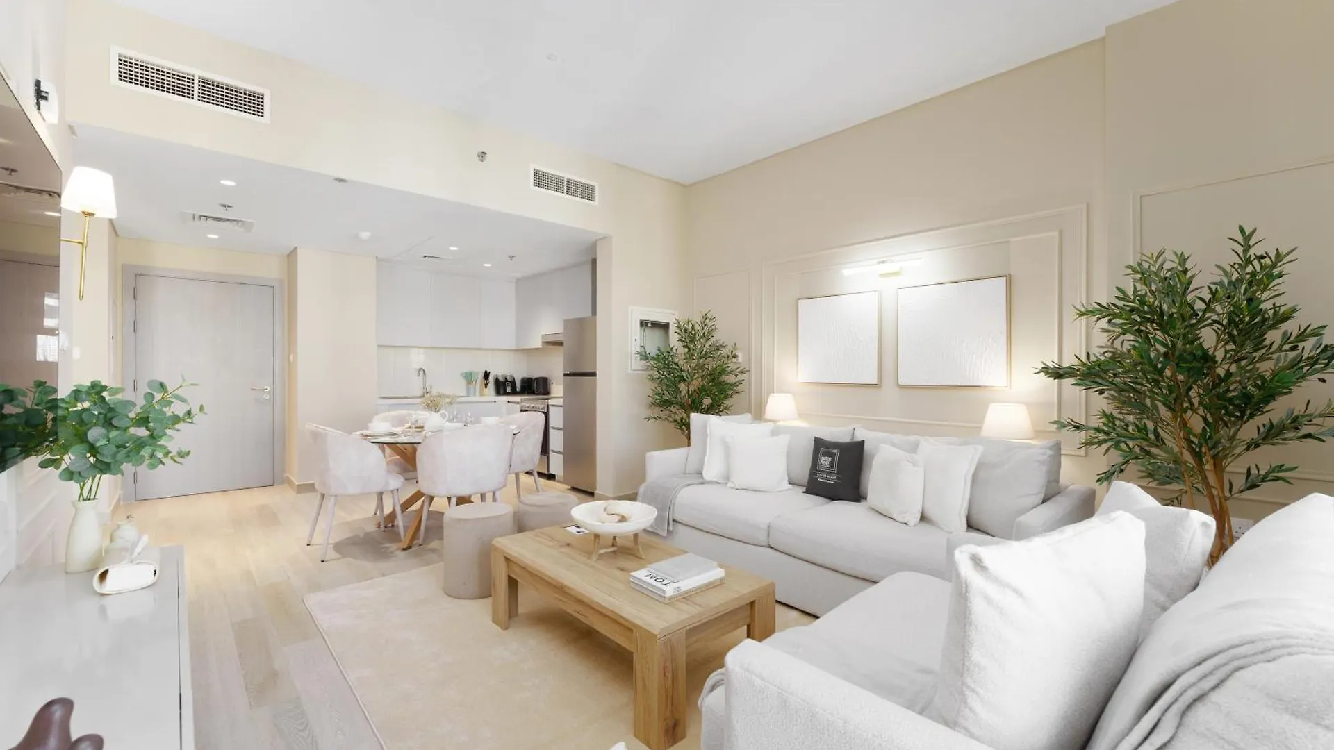 Appartement Maison Privee - Modern Hideaway With Canal Views On Yas Island Abu Dhabi