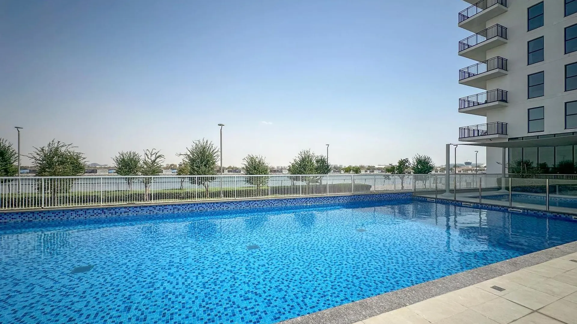 Maison Privee - Modern Hideaway With Canal Views On Yas Island Abu Dhabi 0*,