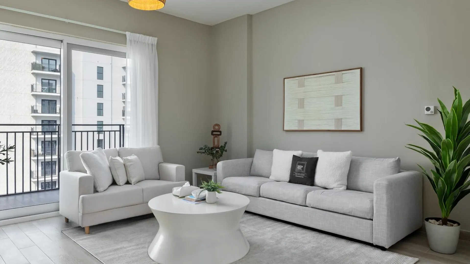 Appartement Maison Privee - Modern Hideaway With Canal Views On Yas Island Abu Dhabi
